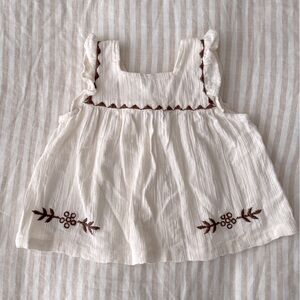 EUC Pink chicken embroidered blouse size 3T